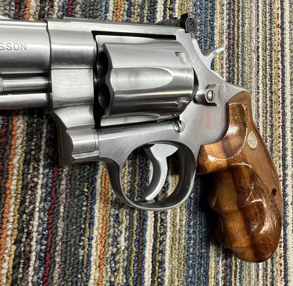 S&W 629-1 44MAG 6-SHOT-img-2
