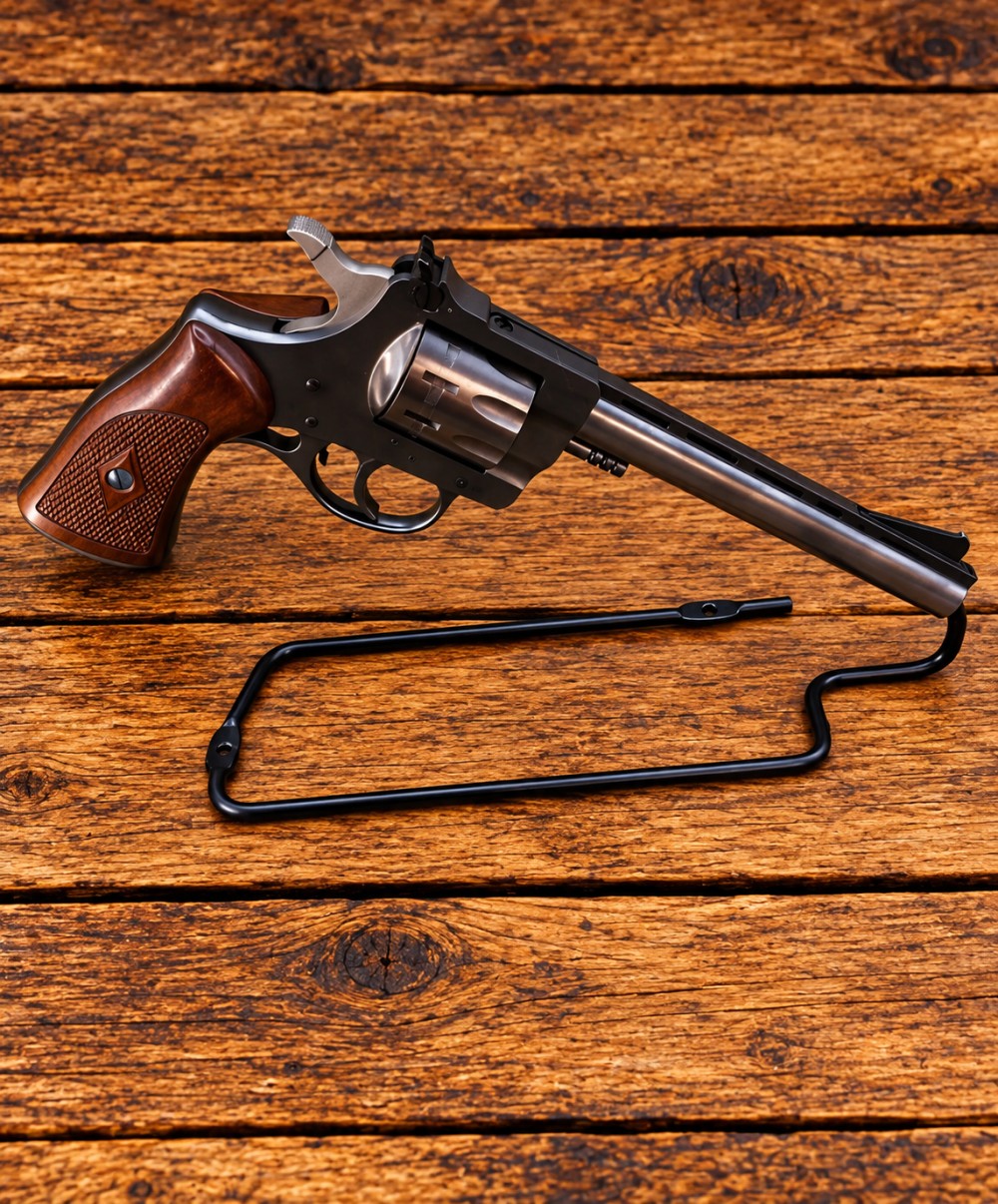 H & R 940 Revolver 6-inch Barrell with Box-img-1