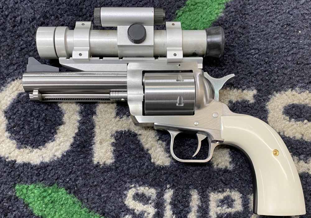 USED Magnum Research BFR in .44 Mag with a 4.5" Brl and Holds 6 Rnds!!-img-6