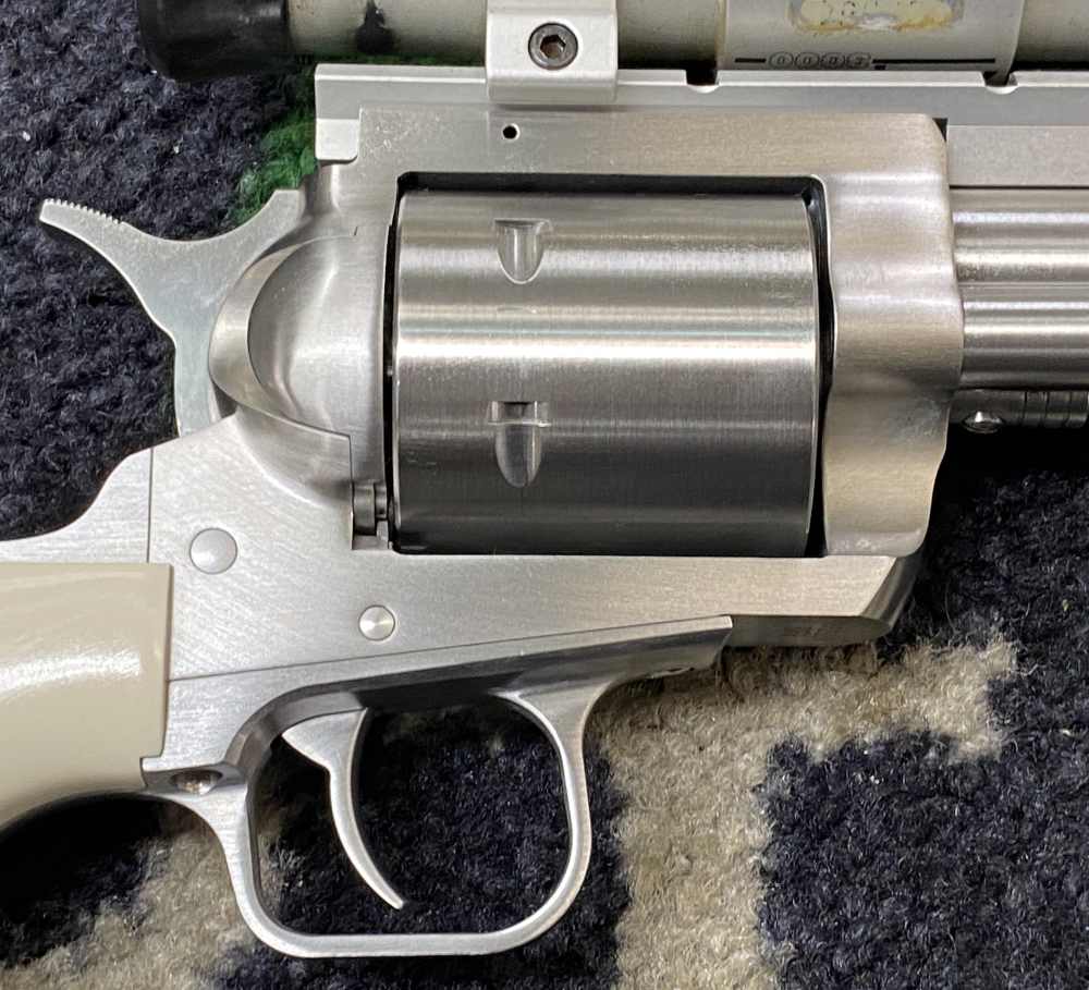 USED Magnum Research BFR in .44 Mag with a 4.5" Brl and Holds 6 Rnds!!-img-2