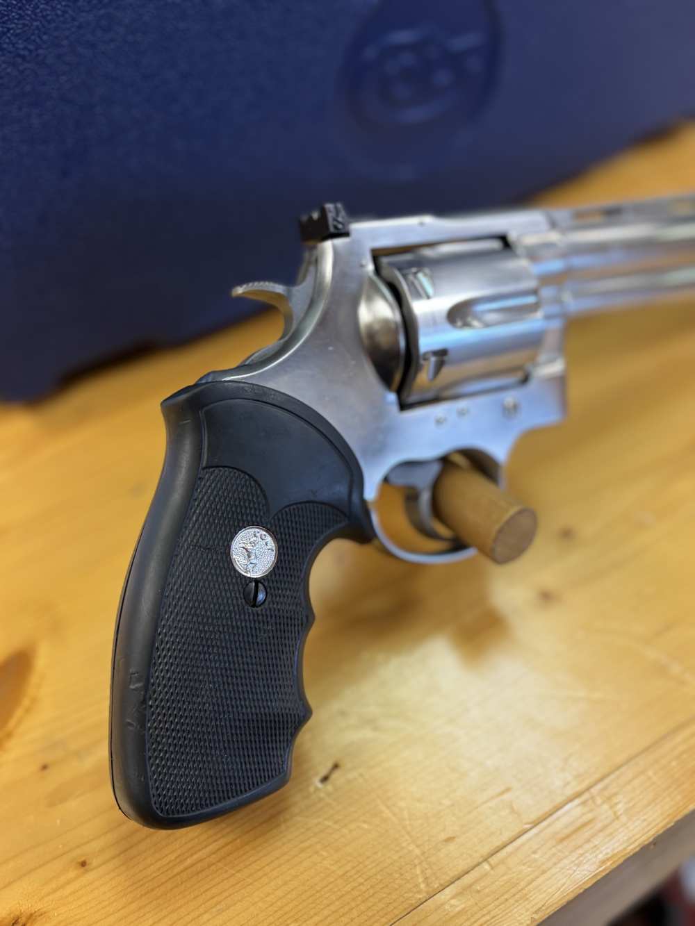 COLT ANACONDA STAINLESS 44MAG 8" 1994 MINT-img-2