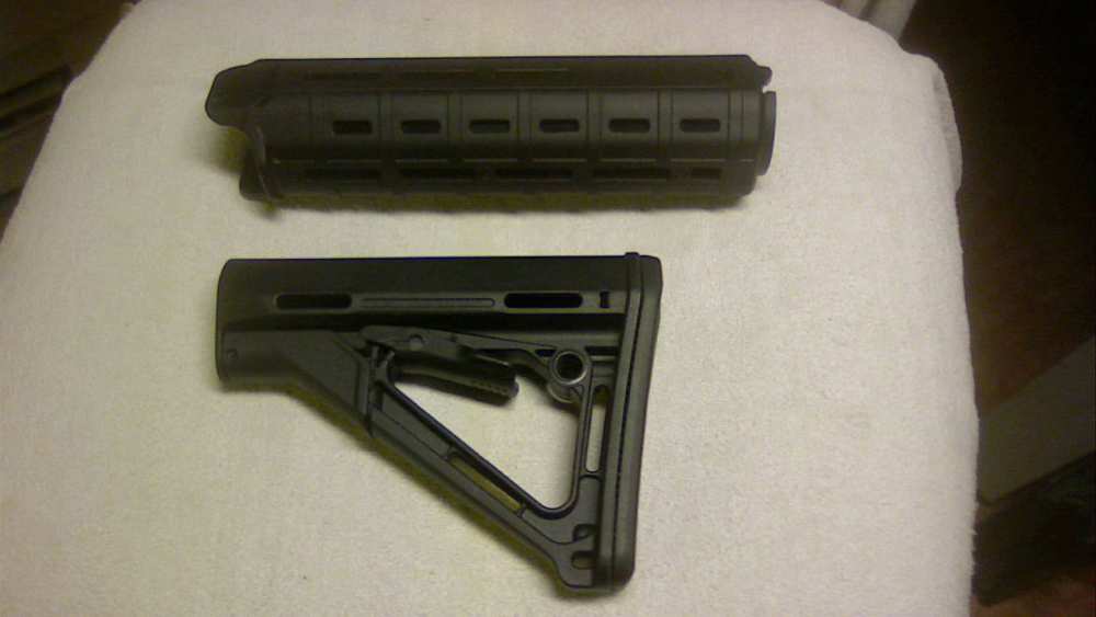 NEW Magpul MAG310 Mil-Spec stock and MAG426 MOE M-LOK handguard-img-4