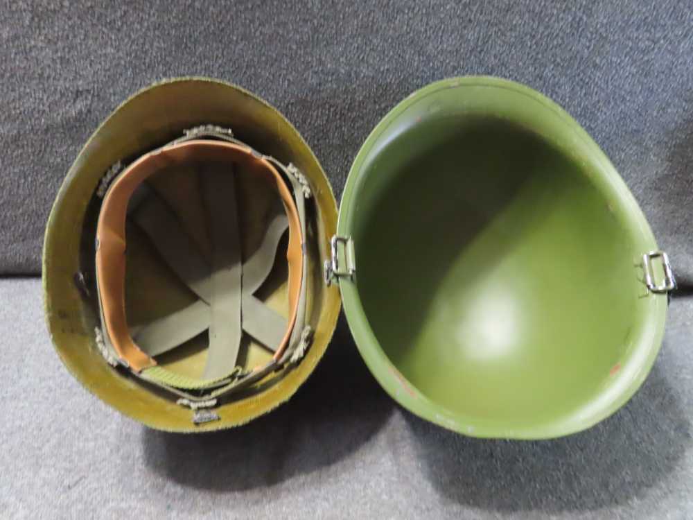 3-POST VIETNAM WAR ERA USGI M1 HELMETS, COMPLETE WITH LINERS & CHINSTRAPS-img-14