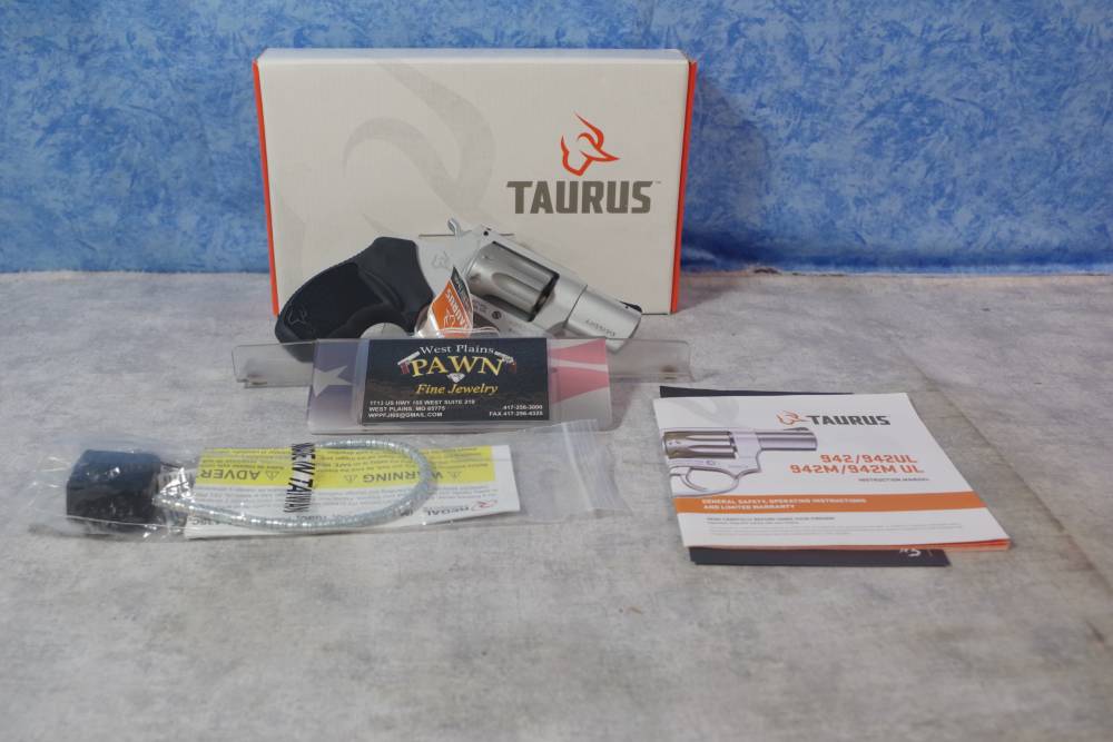Nib Taurus 942M UL 22 wmr revolver 2" 8rds 2-942m029ul-img-0
