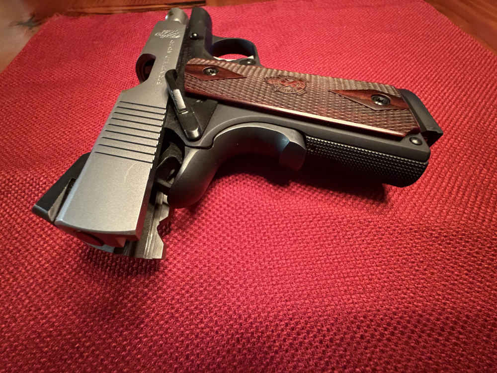 SPRINGFIELD ARMORY EMP MICRO-COMPACT 9MM • 3" BI-TONE 1911 • 3 MAGS & CASE-img-10