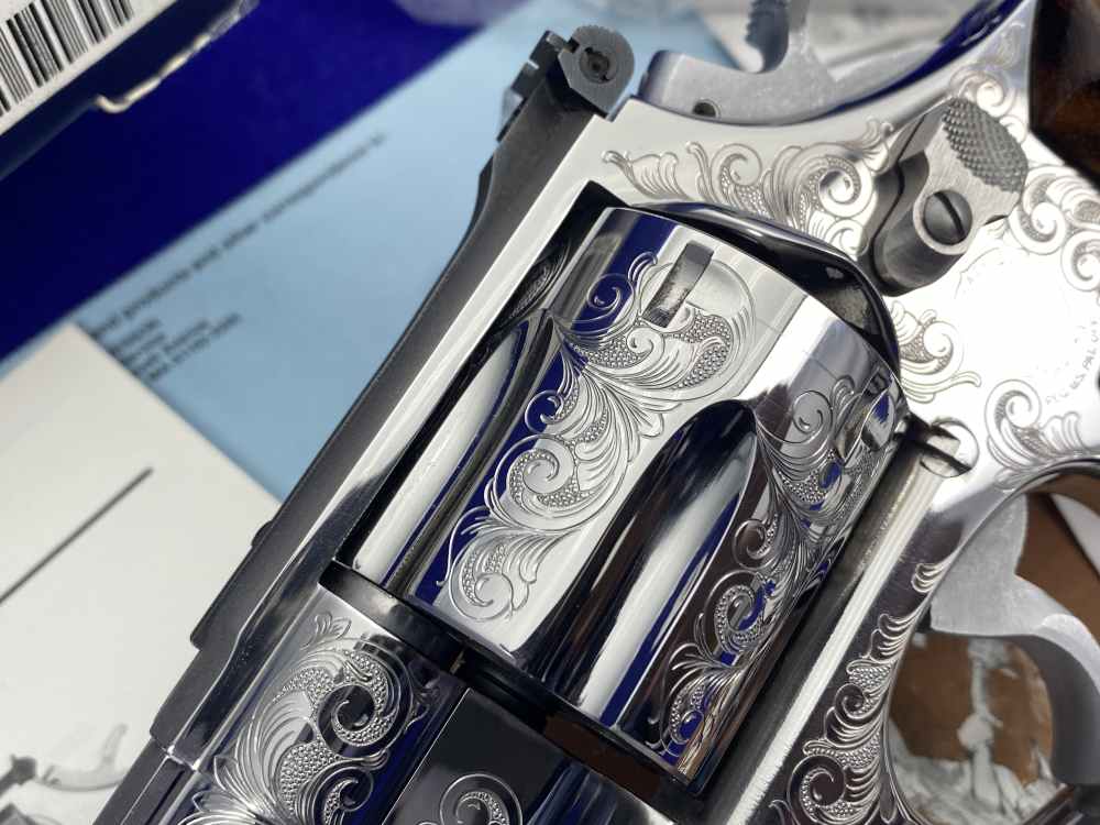PAUL PIQUETTE FACTORY MASTER ENGRAVED Smith Wesson 629-3 .44Mag Bts 6"-img-10