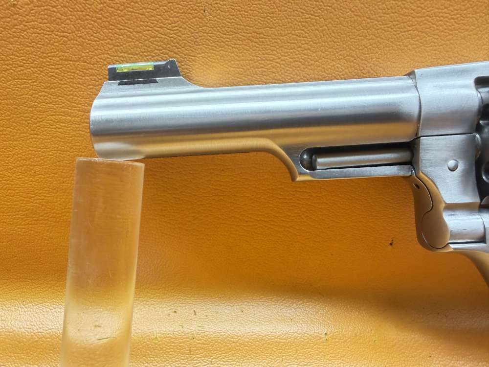 Ruger SP101 8-Shot .22 LR Revolver – 4.2" Stainless, Wood Insert Grips-img-7