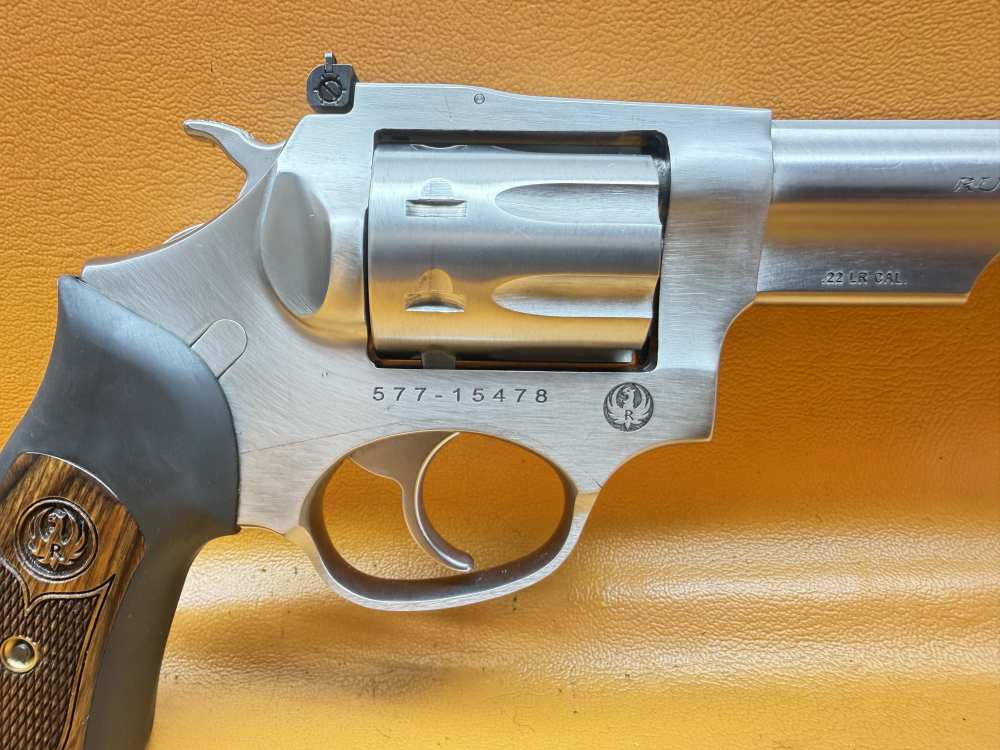 Ruger SP101 8-Shot .22 LR Revolver – 4.2" Stainless, Wood Insert Grips-img-2