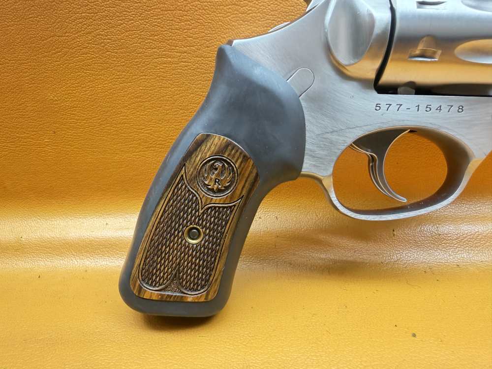Ruger SP101 8-Shot .22 LR Revolver – 4.2" Stainless, Wood Insert Grips-img-1