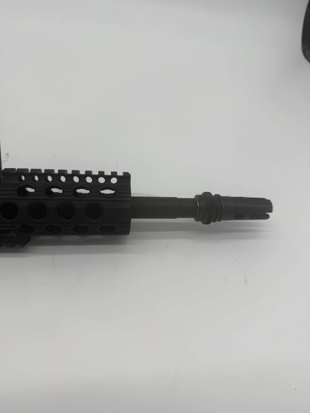 Troy upper with troy rail and bcm charging handle -img-4