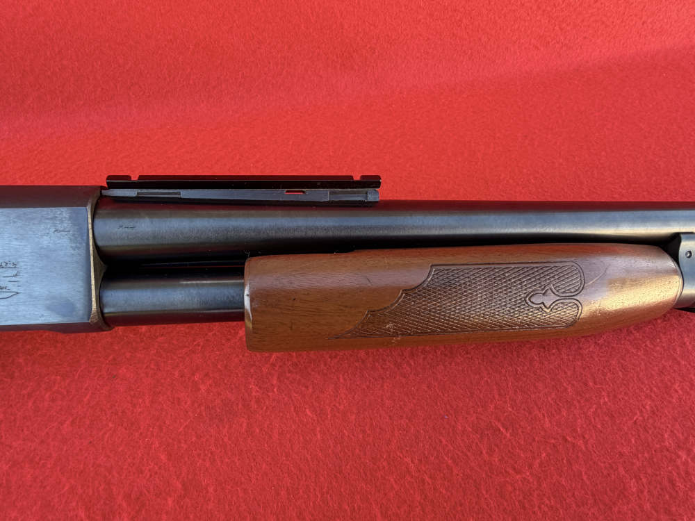 Ithaca 37 Featherlight Deerslayer 12 Gauge 20" Pump Action Shotgun 1976 C&R-img-7