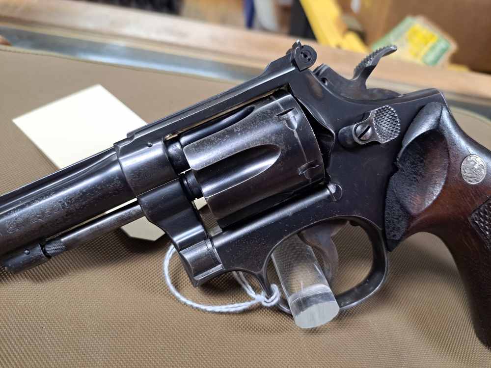 Smith & Wesson Pre Model 15 5 Screw 38SPL 4" 1952-img-8