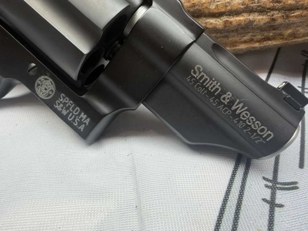 S&W Governor 45 Colt/410 Bore/45 Auto Revolver-img-3