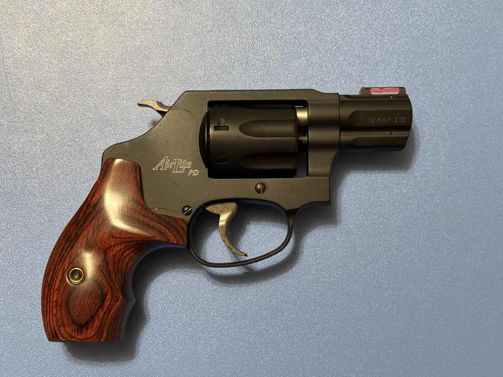Smith & Wesson 351PD .22Mag 1-7/8" 7 RD Revolver SKU:160228 Factory New-img-10
