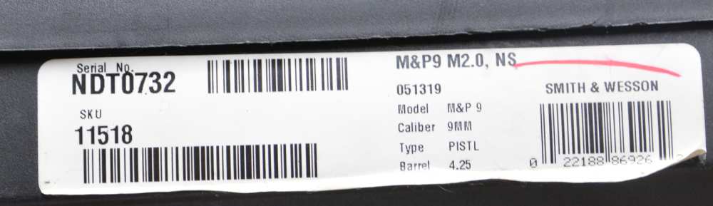 Smith & Wesson M&P M 2.0 9mm with nite sights-img-3