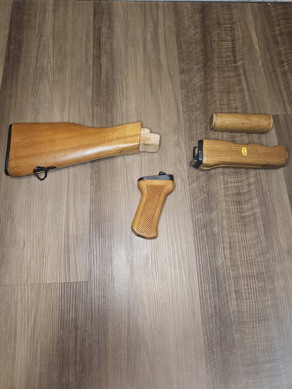 Type 56 AK Chinese Blonde wood stock set, bayonet cut handguard, Grip NOS -img-0