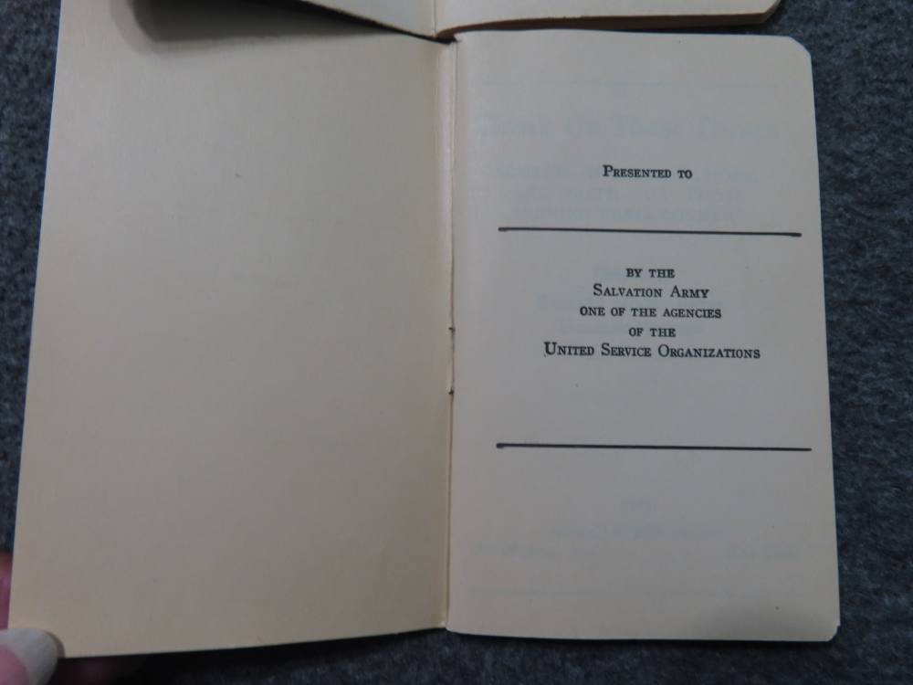 4-BOOKLET PACK OF WWII USGI RELIGIOUS MANUALS PUT OUT BY THE YMCA/SALVATION-img-16