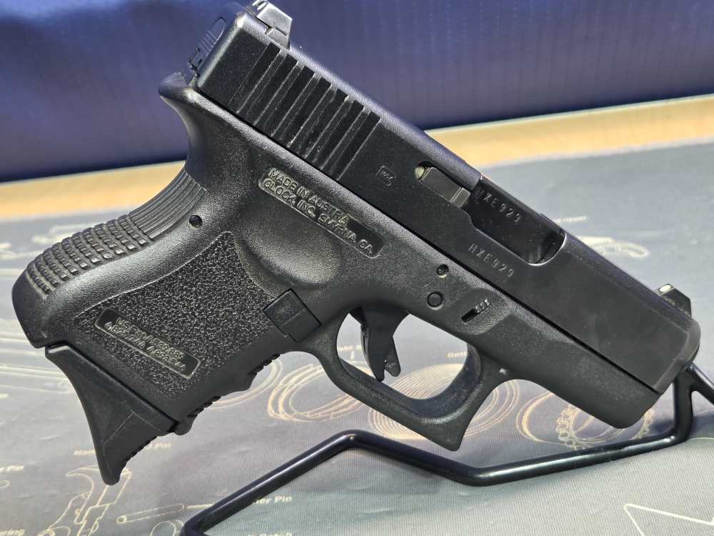 Penny Auction! Used Glock 27 Gen 3 .40 S&W Semi-Automatic Pistol-img-4