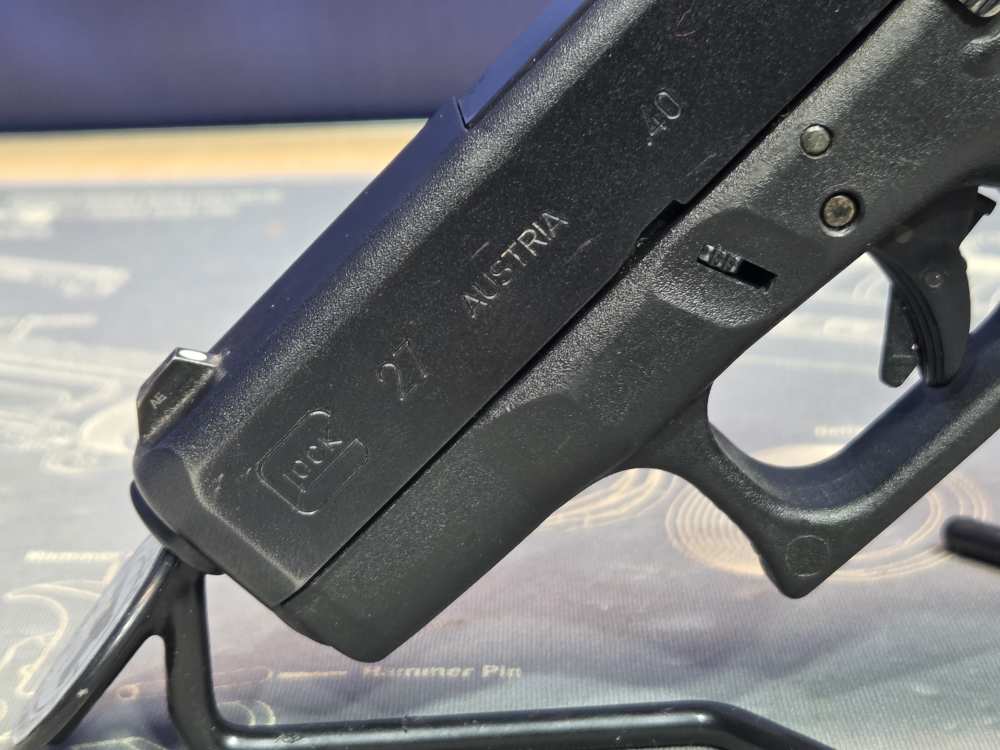 Penny Auction! Used Glock 27 Gen 3 .40 S&W Semi-Automatic Pistol-img-1