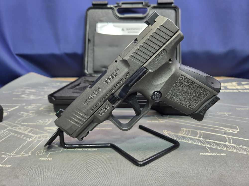 Used Canik TP9 Elite SC 9mm Semi-Automatic Pistol w/ Case and 2 Mags-img-4