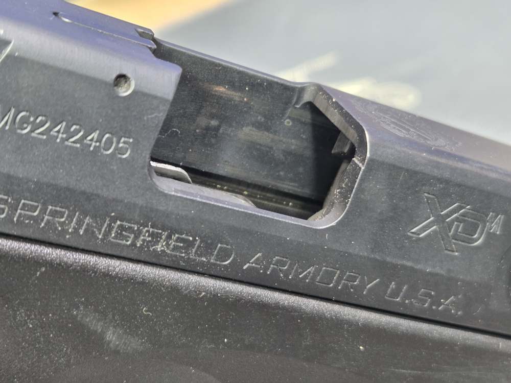 Springfield XDm-40 .40 S&W Semi-Automatic Pistol 4.5" Barrel-img-9