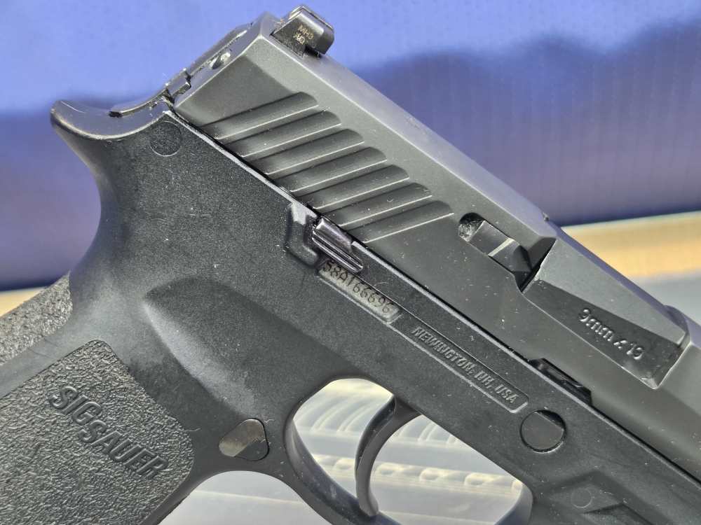 Sig Sauer P320 Full 9mm Semi-Automatic Pistol-img-6
