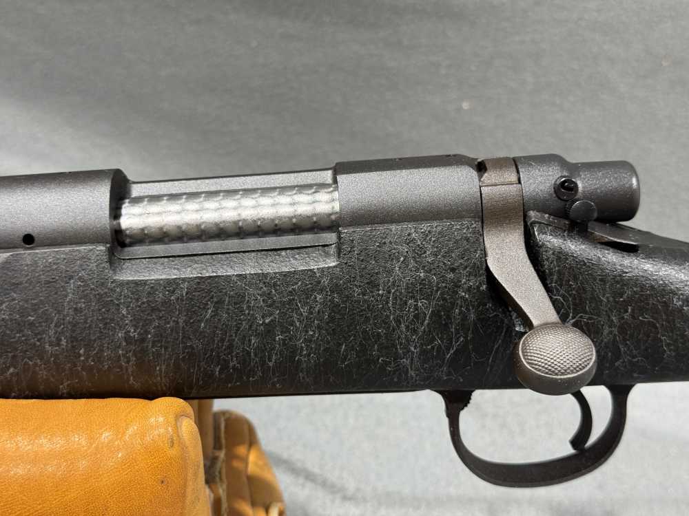 REMINGTON 700 VARMINT RIFLE .308 CAL SYNTHETIC STOCK 26-IN YEAR2002 (LW-5)-img-4