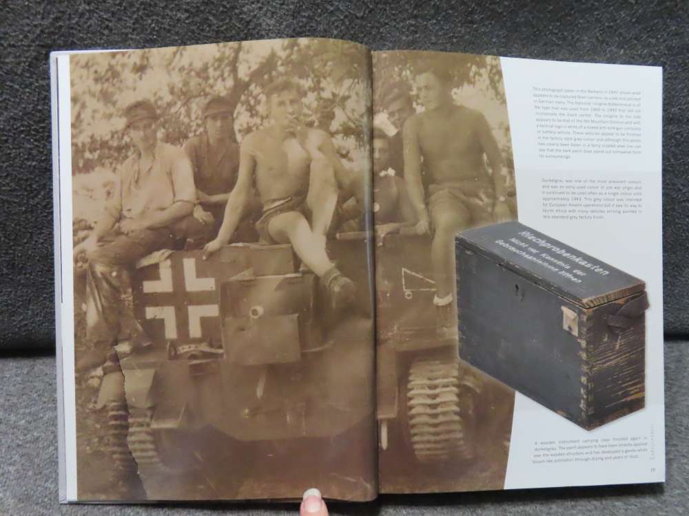 TARNFARBEN VOLUME 1 CAMOUFLAGE PAINTED RELICS OF WWII-img-7