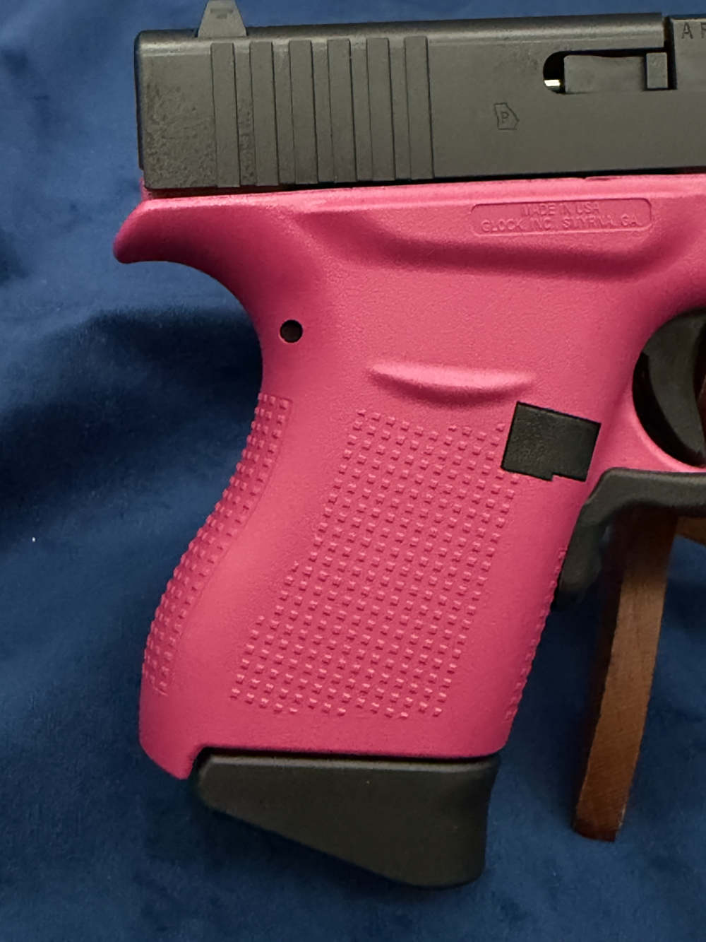 Glock 43 G43 9mm Raspberry Pink Cerakote Crimson Trace Laser 2 Mags Layaway-img-5