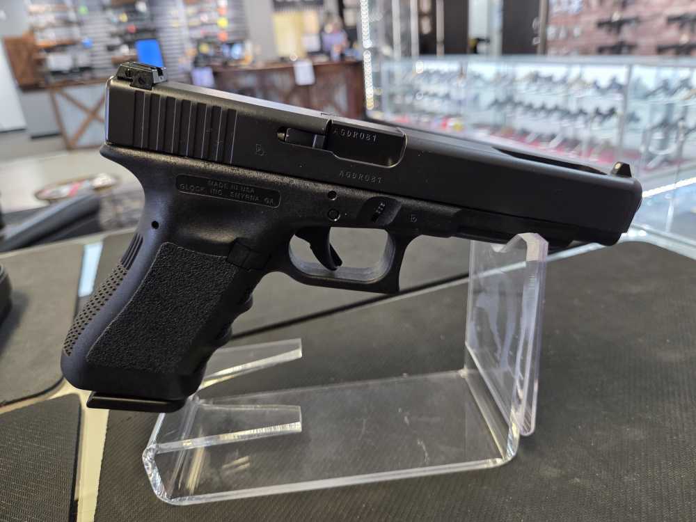 GLOCK 34 GEN 3 GREAT CONDITION has box 2 mags-img-4