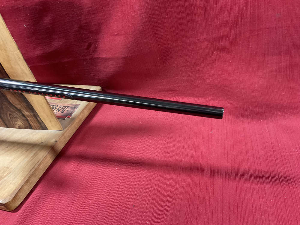 Winchester model 70 Supergrade 300 Win -  AAA French Walnut-img-3
