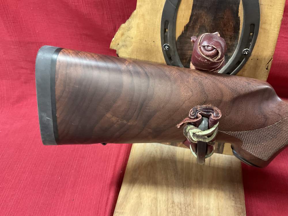 Winchester model 70 Supergrade 300 Win -  AAA French Walnut-img-9