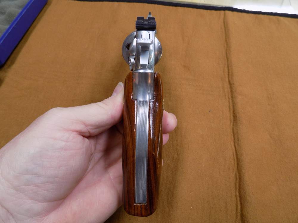 S&W 617 NO DASH .22LR Revolver, Stainless Steel, 6" BBL & 6 Rnd Cap,-img-18