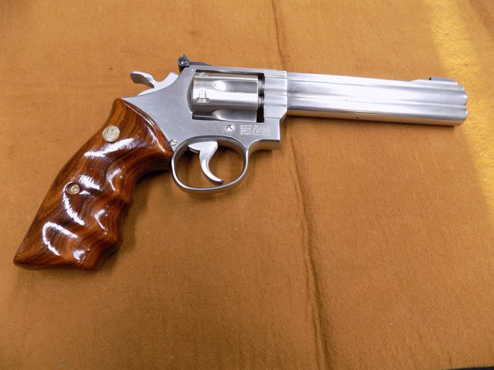 S&W 617 NO DASH .22LR Revolver, Stainless Steel, 6" BBL & 6 Rnd Cap,-img-5