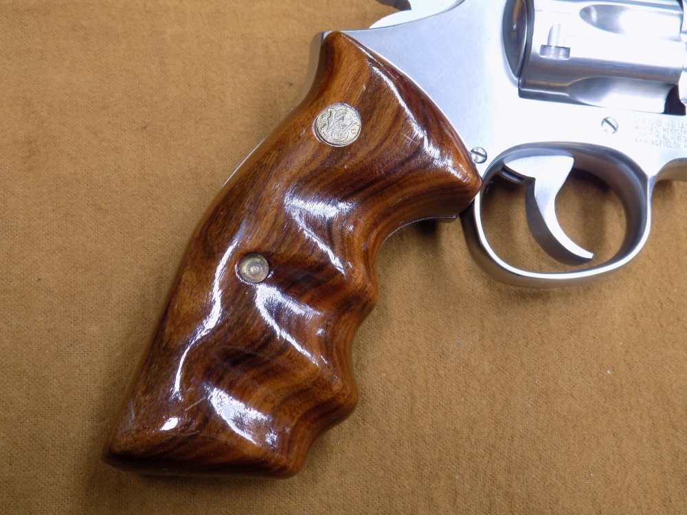 S&W 617 NO DASH .22LR Revolver, Stainless Steel, 6" BBL & 6 Rnd Cap,-img-6