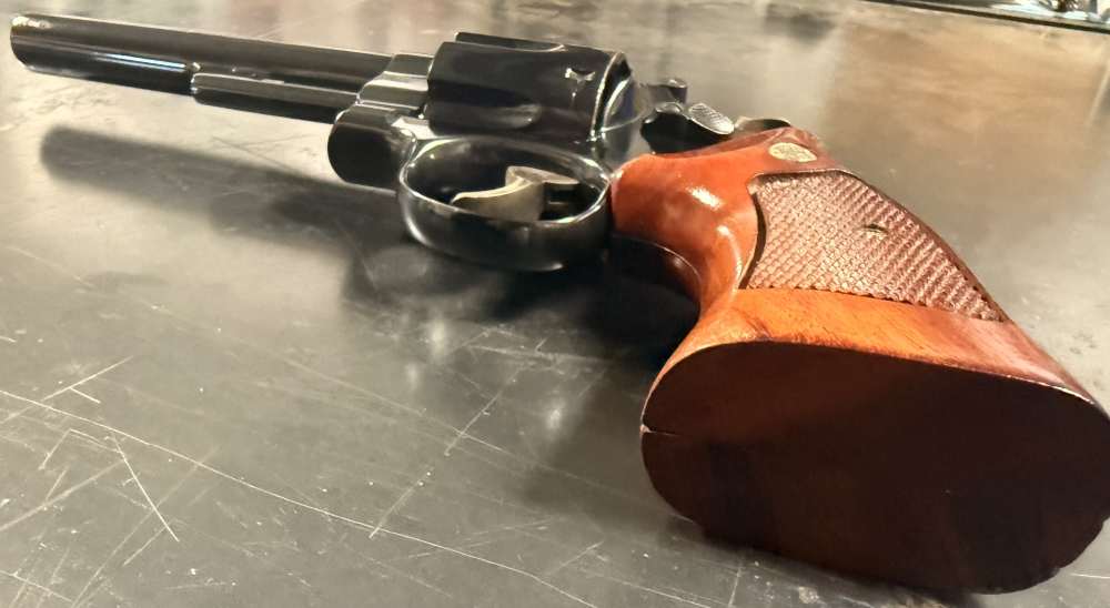 SMITH & WESSON MODEL 57 41Mag (6" BLUED)-img-2