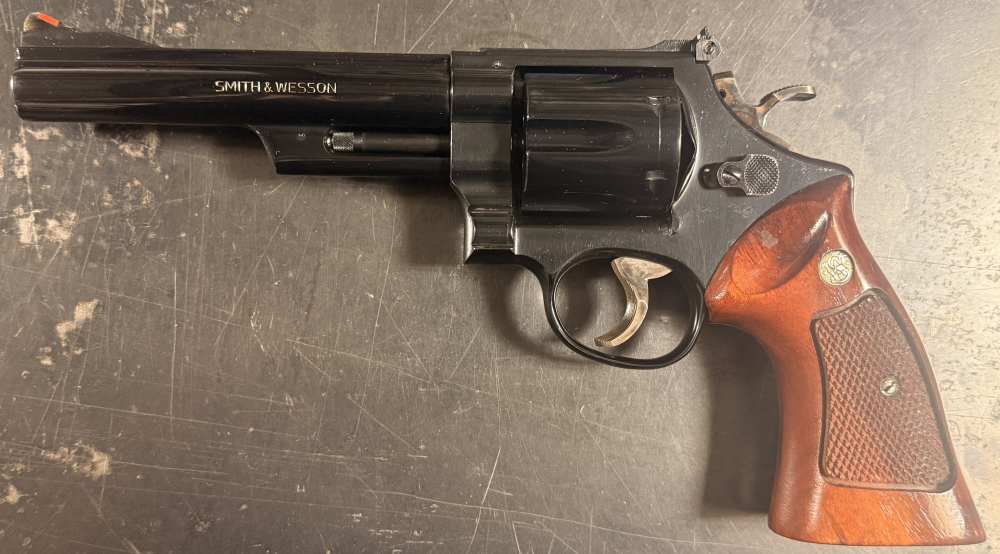 SMITH & WESSON MODEL 57 41Mag (6" BLUED)-img-1