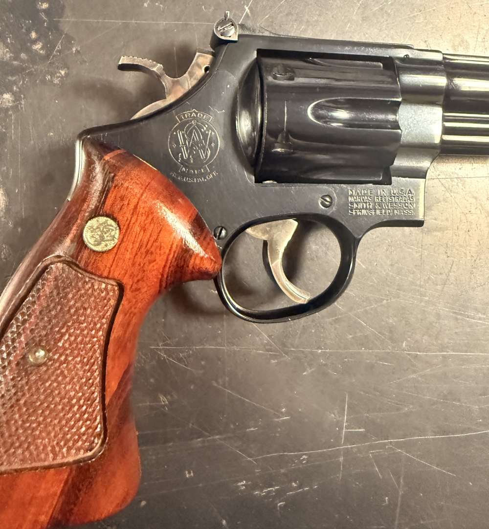 SMITH & WESSON MODEL 57 41Mag (6" BLUED)-img-11