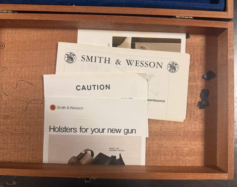 SMITH & WESSON MODEL 57 41Mag (6" BLUED)-img-17