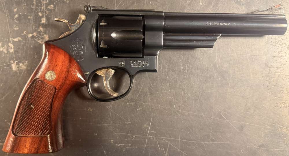 SMITH & WESSON 29-3 44Mag 6" BLUED (LIKE NEW)-img-1