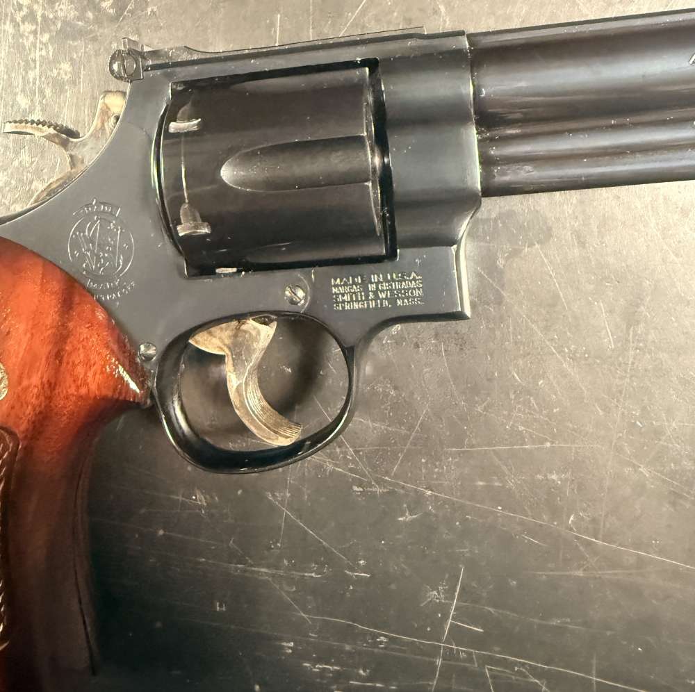 SMITH & WESSON 29-3 44Mag 6" BLUED (LIKE NEW)-img-5