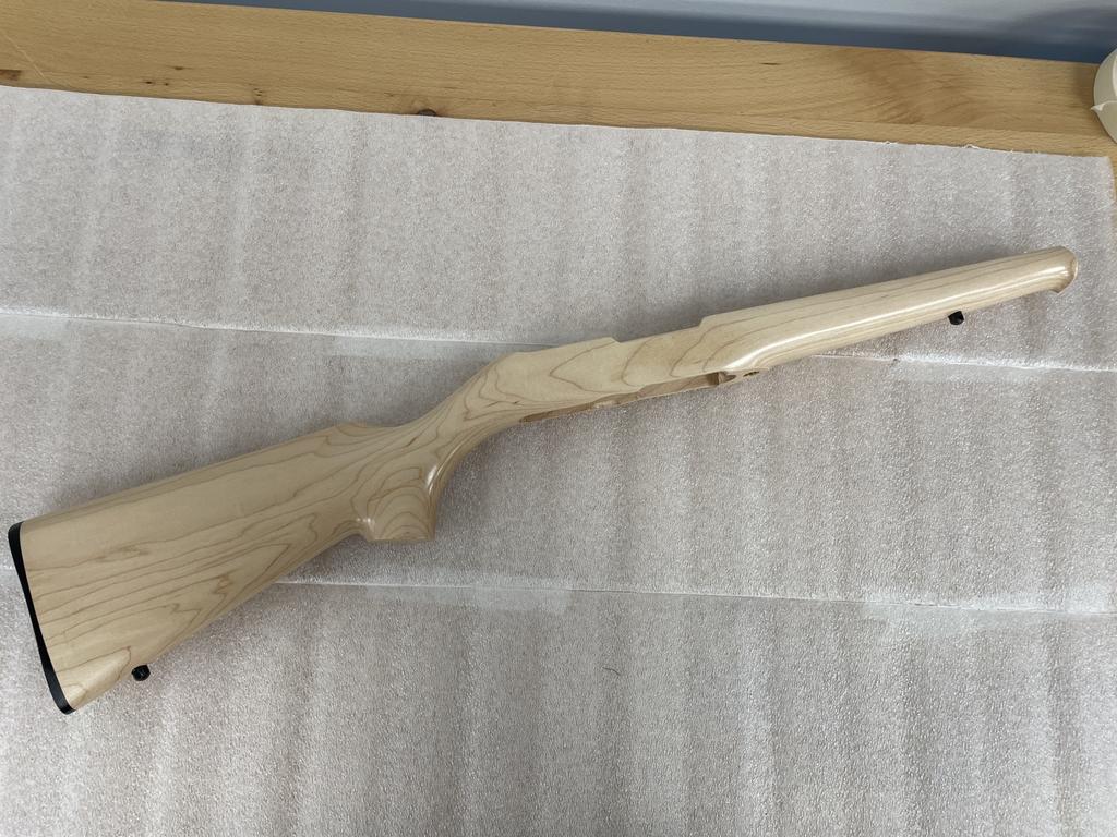 Altamont Wood Grips - Ruger 10-22 Sporter Birch Smooth -img-1
