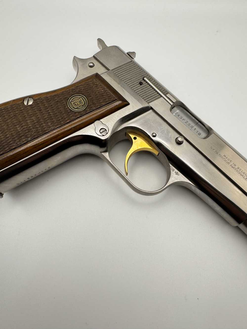 Beautiful 1981 Belgian Browning Hi Power 9mm Pistol Nickel High Belgium-img-8