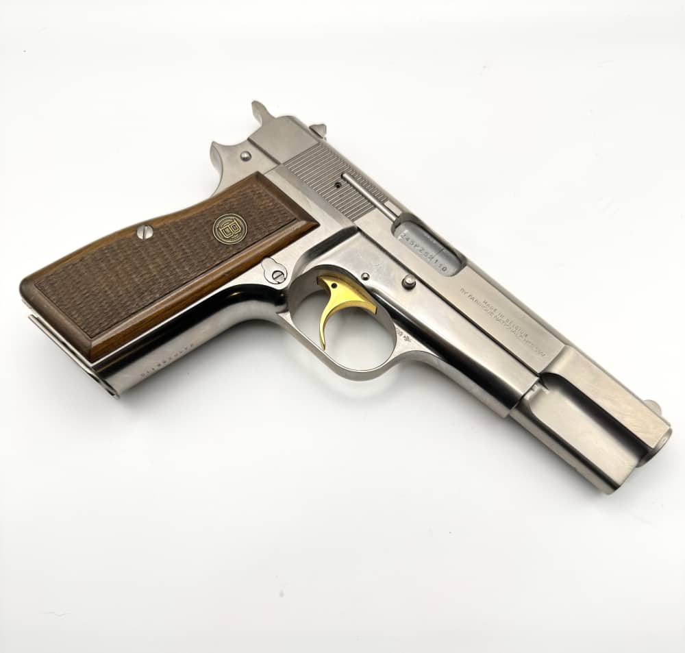 Beautiful 1981 Belgian Browning Hi Power 9mm Pistol Nickel High Belgium-img-1