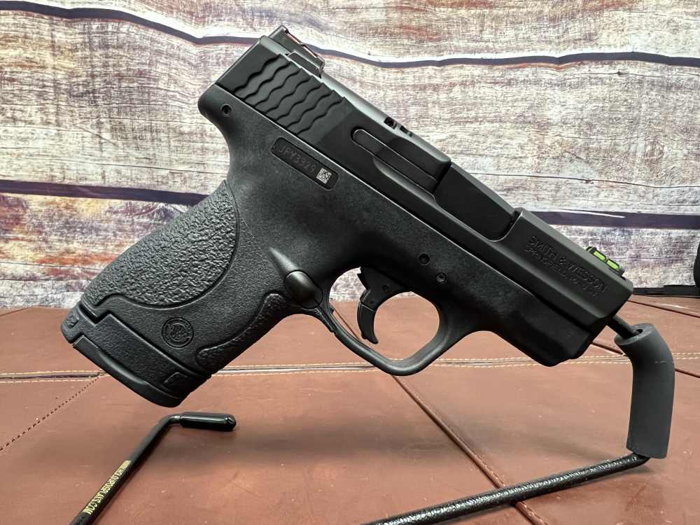 SMITH & WESSON M&P9 SHIELD HiViz 3'' 8RD CA 11905-img-2