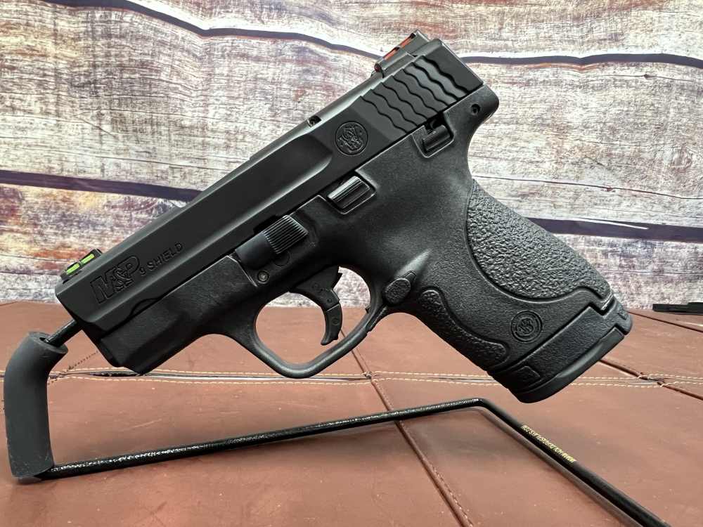 SMITH & WESSON M&P9 SHIELD HiViz 3'' 8RD CA 11905-img-0