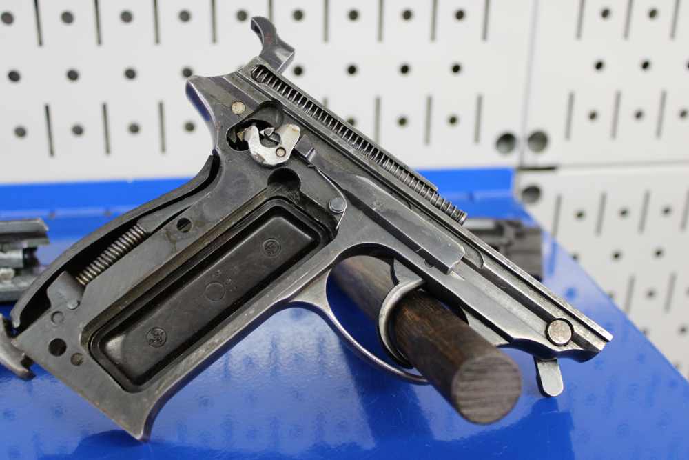 Walther P-38 (ac 41) First Variation - 9mm Luger - 1941 - Matching #'s-img-46