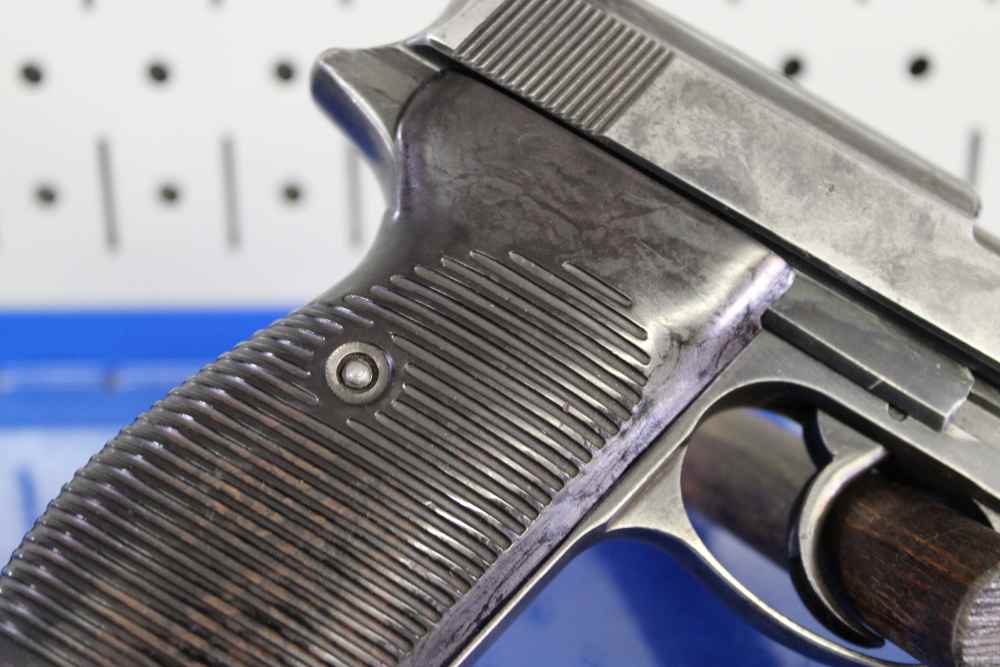 Walther P-38 (ac 41) First Variation - 9mm Luger - 1941 - Matching #'s-img-35