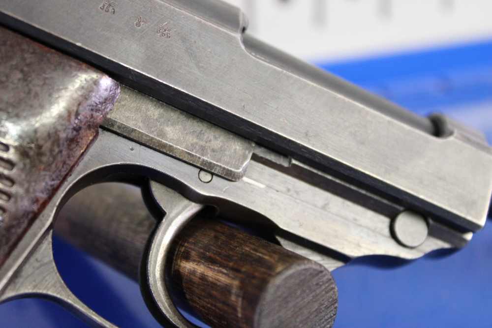 Walther P-38 (ac 45) - 9mm Luger - fnh (WaA76) Barrel - Matching #'s - 1945-img-36