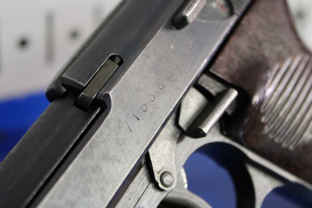 Walther P-38 (ac 45) - 9mm Luger - fnh (WaA76) Barrel - Matching #'s - 1945-img-9